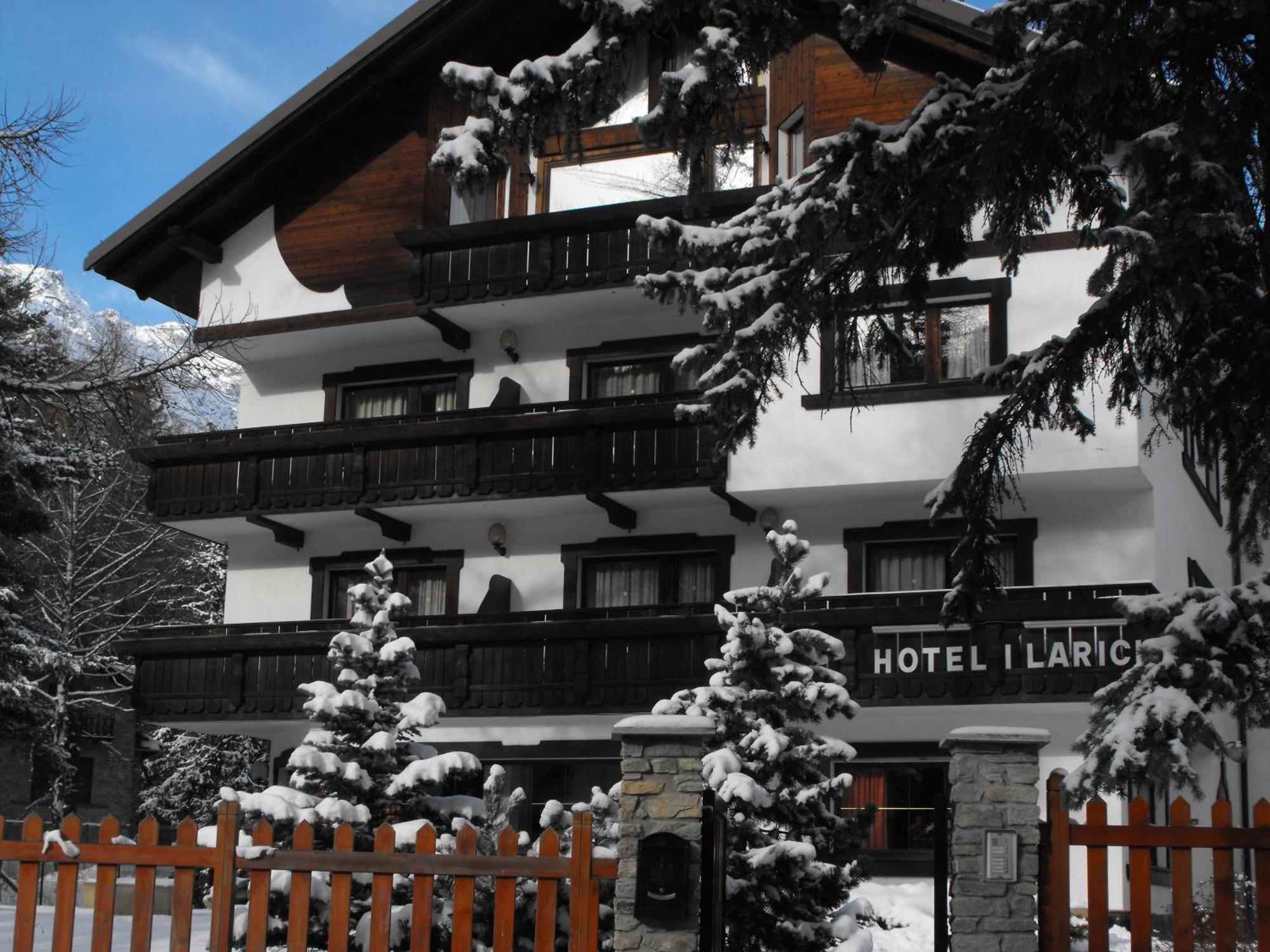 Hotel I Larici バルドネッキア エクステリア 写真