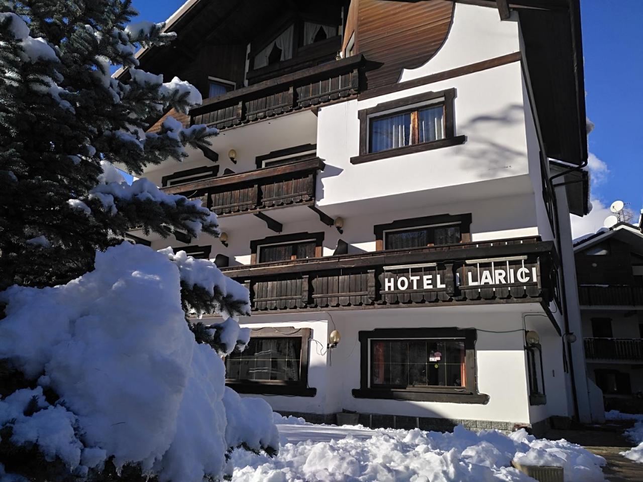Hotel I Larici バルドネッキア エクステリア 写真