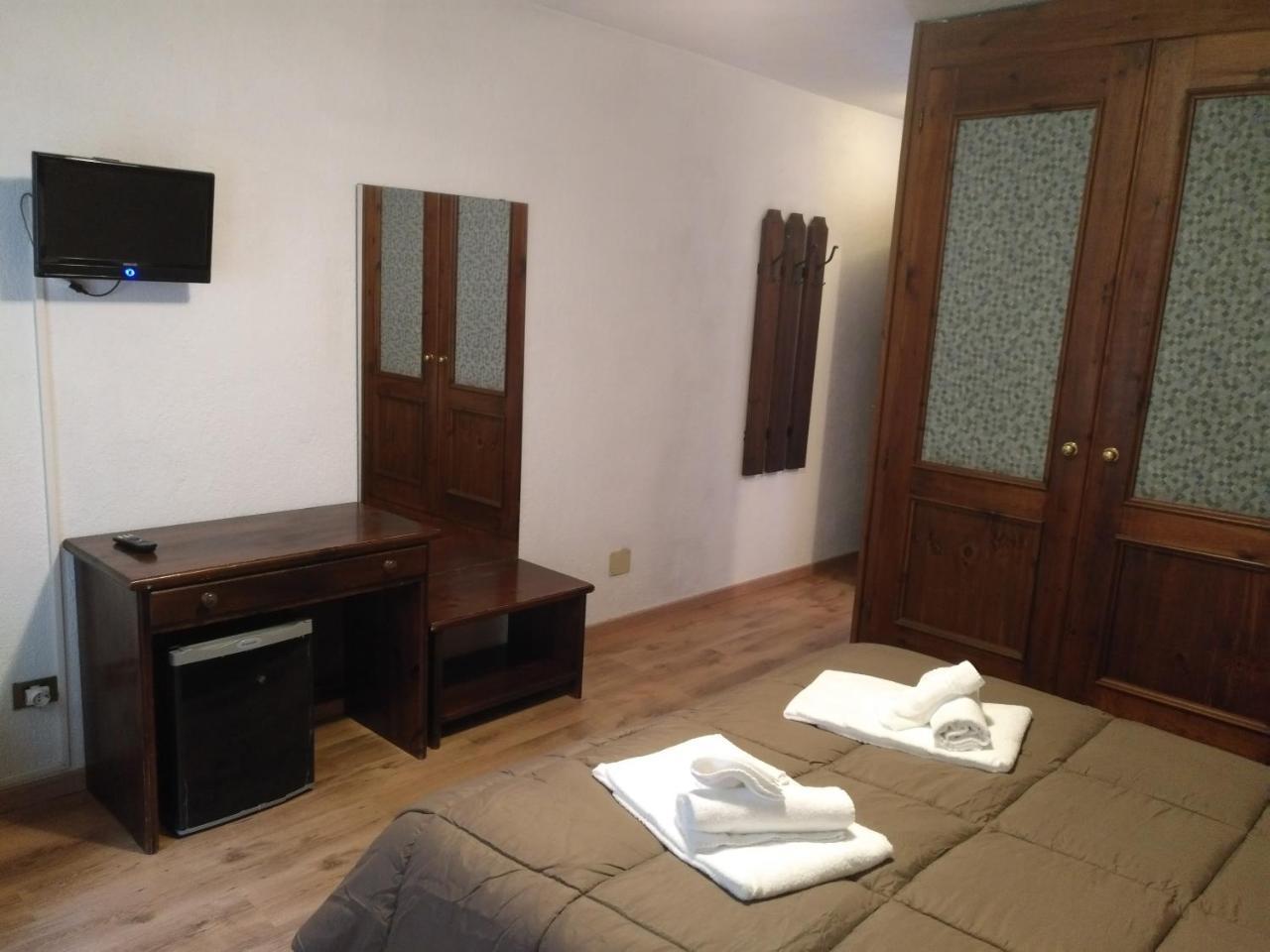 Hotel I Larici バルドネッキア エクステリア 写真