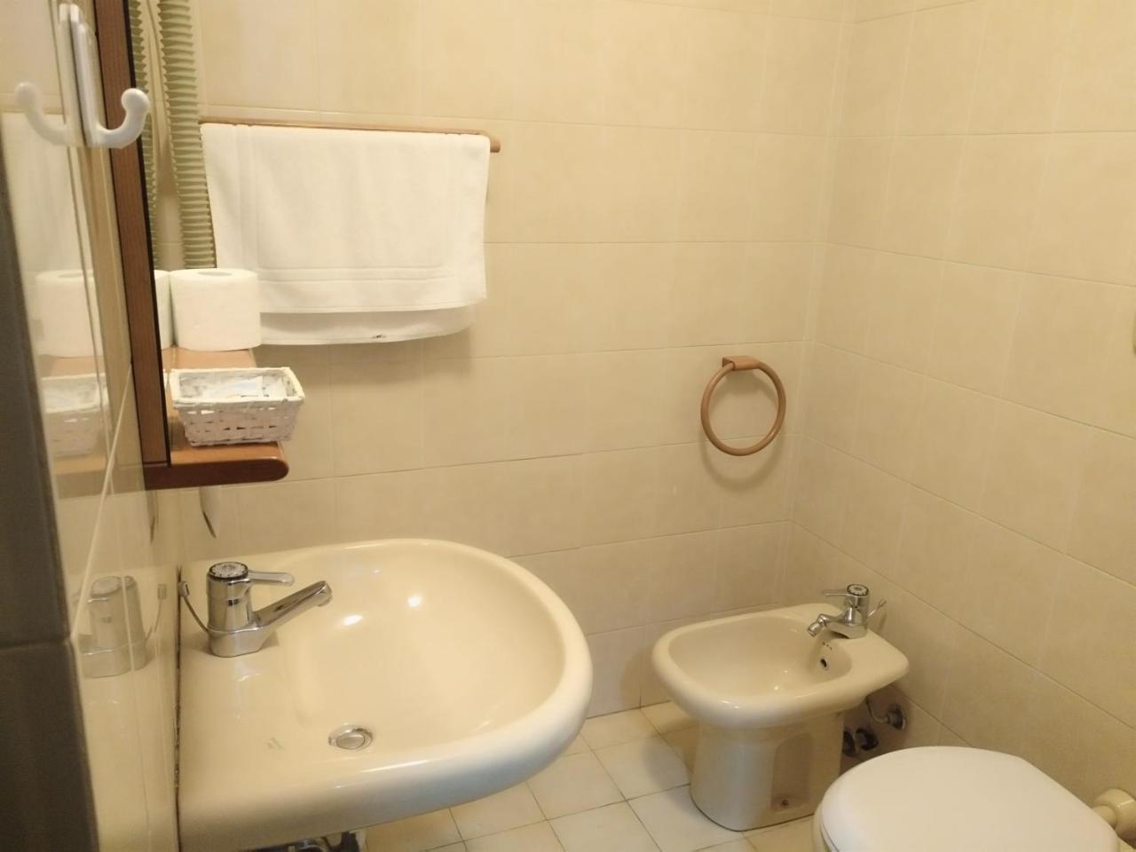 Hotel I Larici バルドネッキア エクステリア 写真